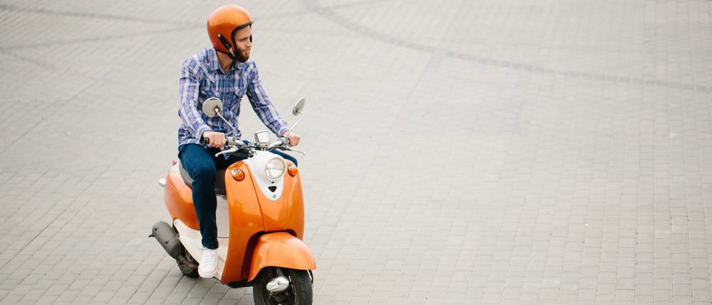 Jethelm orange Vespa