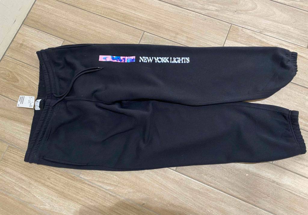 Herren-Jogginghose in schwarz im Test