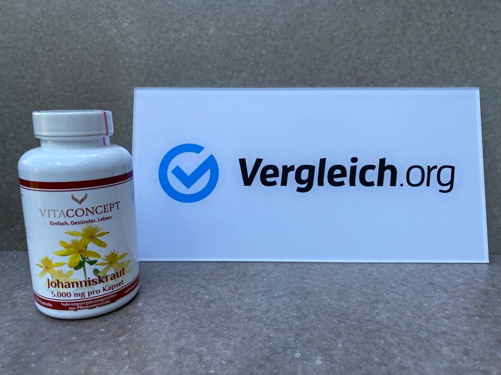 Auf dem Bild: VITACONCEPT-Johanniskraut-Extrakt mit Pulver-Kapseln, die gleichmäßig über den Tag verteilbar sind und gegen Migräne wirken können.