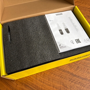 Der geöffnete Karton vom Kärcher CVH 3 Plus von oben