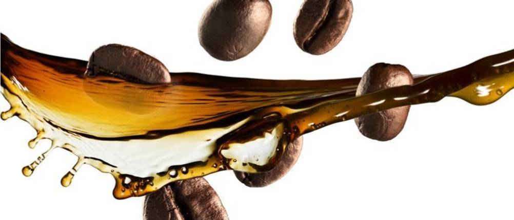 kaffeebohnen-in-kaffee