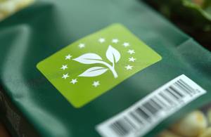 Kardenwurzel-Tinktur-Test: EU-Bio-Logo. 