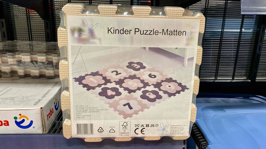 Puzzlematte von Kaufland getestet: Auf der Verpackung ist die Matte abgebildet.