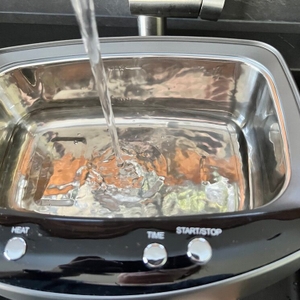 Wasser einfüllen beim Kecoolke-SU-787B