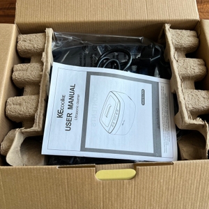 Kecoolke-SU-787B in einem geöffneten Karton