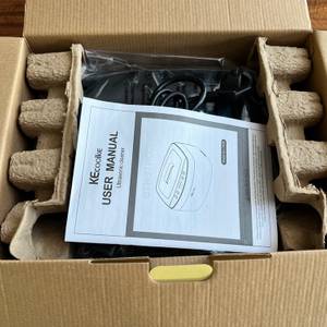 Kecoolke-SU-787B in einem geöffneten Karton