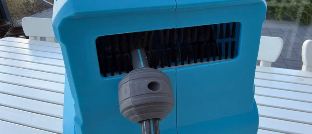 Ein Schlauchstopper am Schlauch der Kesser-Schlauchtrommel