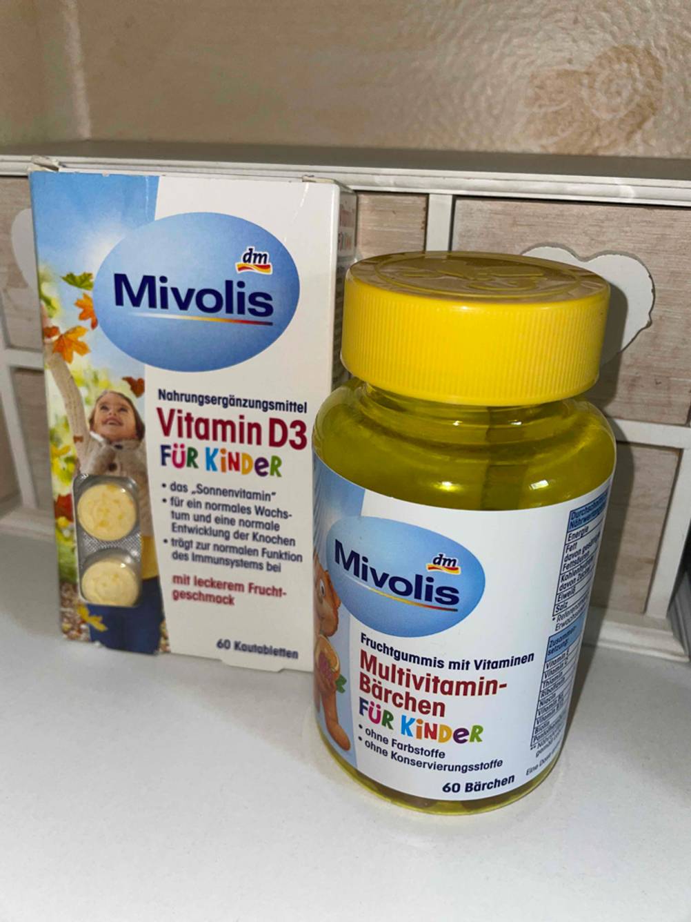 Getestete Vitamine für Kinder in Tabletten- und Gummibärchenform. 