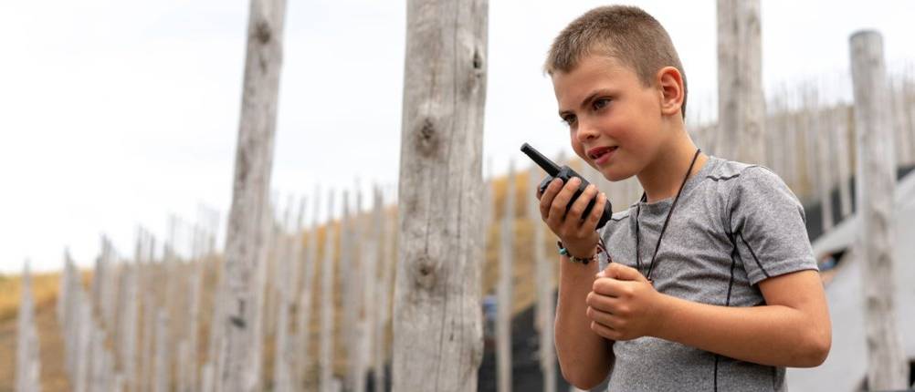 Kinder-Walkie-Talkie Test im Freien