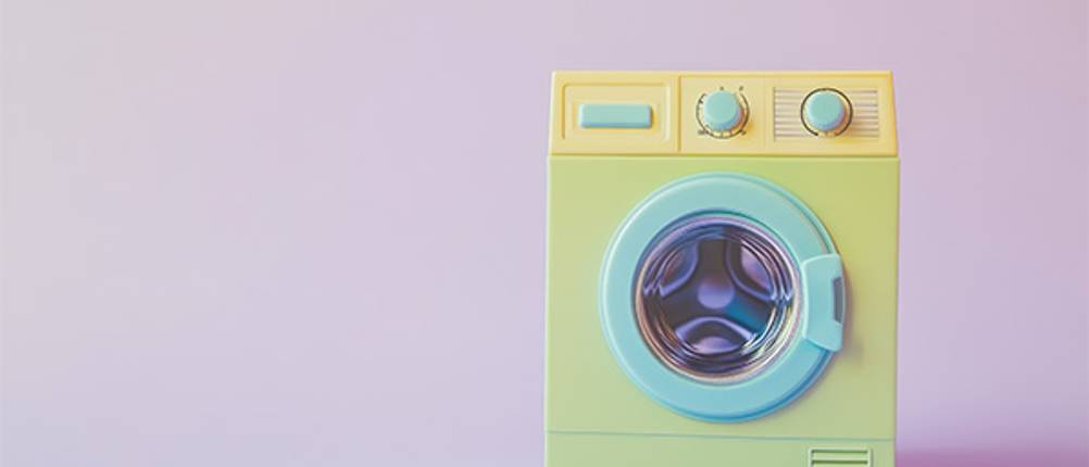 Kinder-Waschmaschine im Test: Eine gelbe Kinder-Waschmachine aus Kunststoff