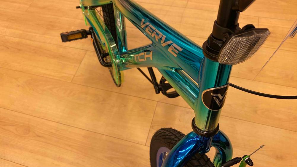 Verve-18-Zoll-Kinderfahrrad mit Leuchte vorne