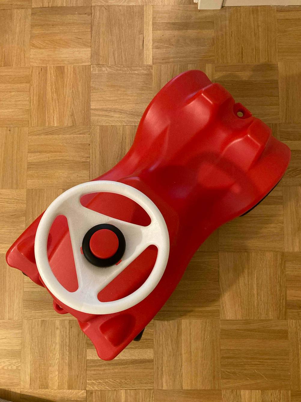 Kinderfahrzeuge getestet: Das Fahrzeug von oben.