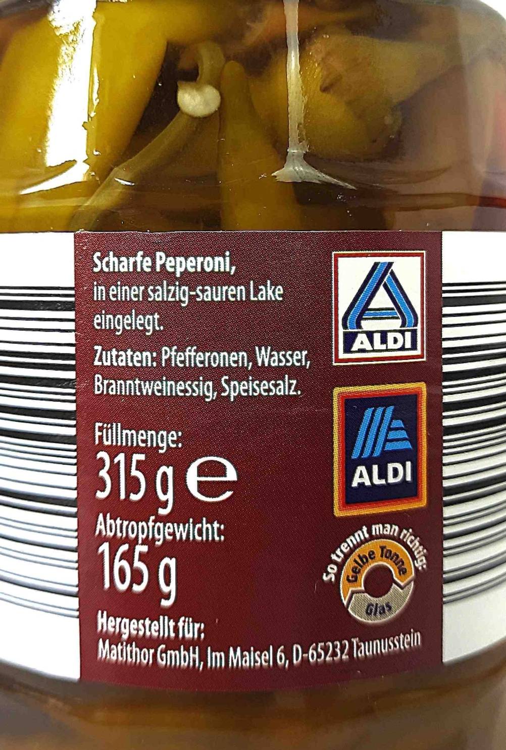 Eingelegte Peperoni getestet: Auf dem Glas stehen Informationen zum Inhalt, Menge und Hersteller.