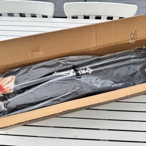 Der geöffnete Karton des KingCamp Moonchair KC3989 von oben