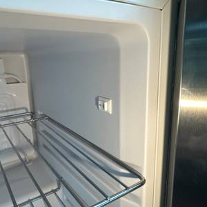 Der Stromschalter des Klarstein Beersafe M.