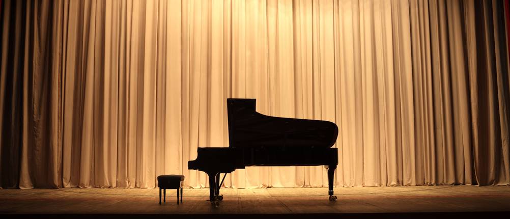 Pianobank-am-Klavier