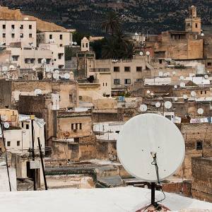 empfang von überall: fernseher mit integriertem sat receiver