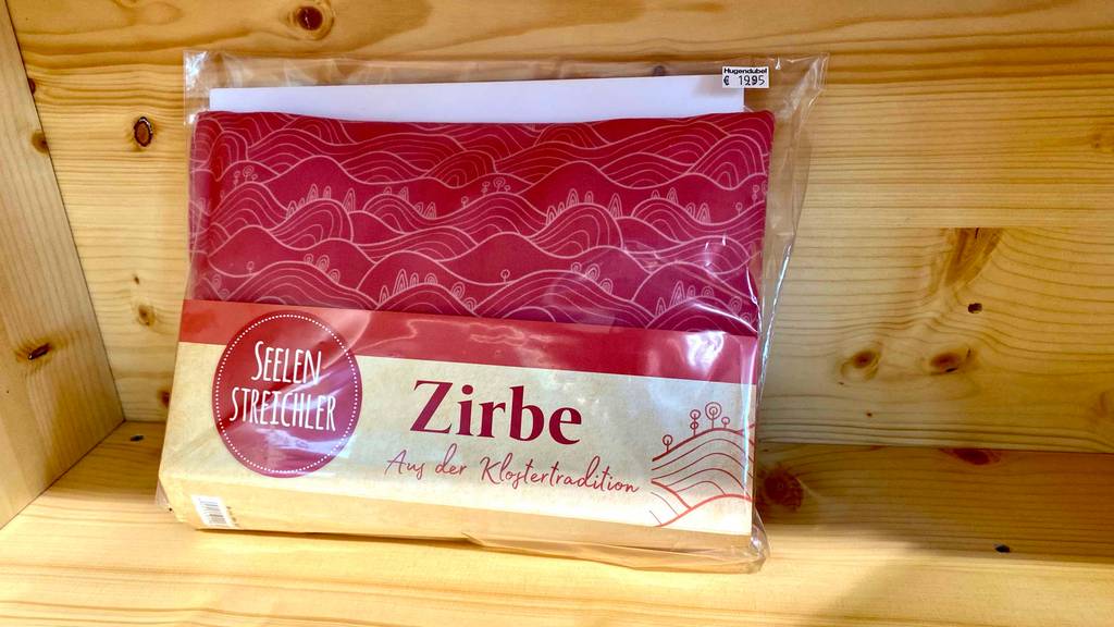 Zirbenkissen Test: Sicht auf das Kissen in der Verpackung.
