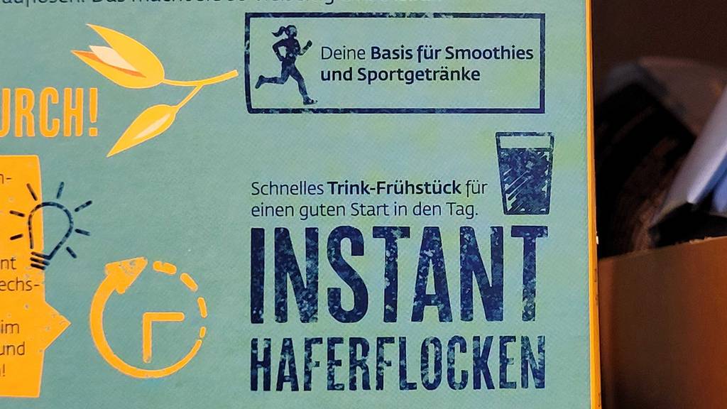 Im Test: Instant Oats. Nahaufnahme einer Verpackung mit Instant Haferflocken.
