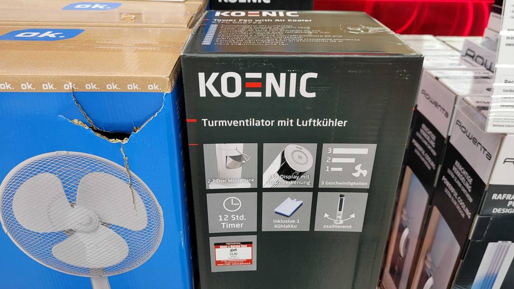 Ventilator mit Wasserkühlung im Test: Auf der Seite der Originalverpackung stehen die Eigenschaften des Geräts.