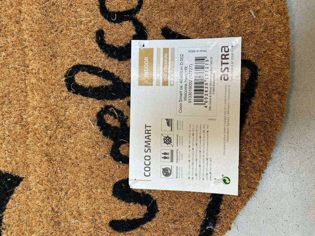 Kokosmatte-Test: Nahaufnahme des Labels mit Informationen.