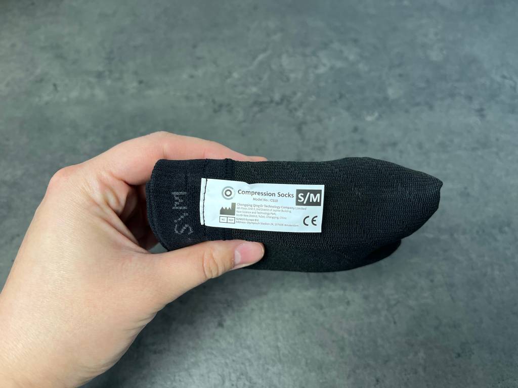 Praktische Pflegehinweise finden Sie auf dem Etikett oder der Verpackung von Kompressionsstrümpfen.