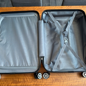 Der gesamte Innenraum des Kono K1871L PK 20