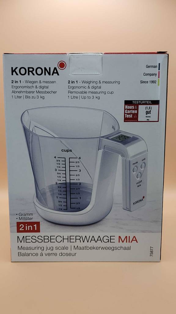Messbecher mit Waage im Test. Ansicht der Verpackung.