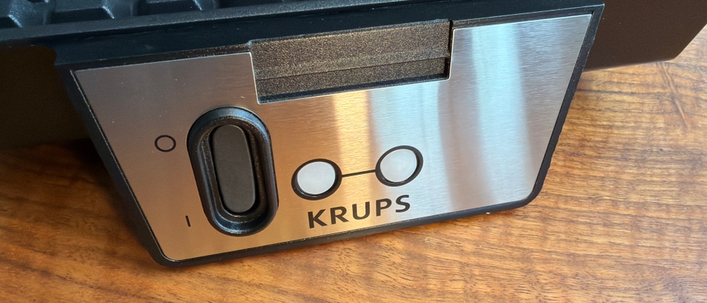 Die Bedienelemente am Krups FDK 251