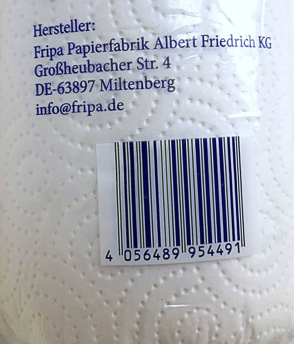 Küchenrolle getestet: Nahaufnahme des Strichcodes auf der Verpackung.