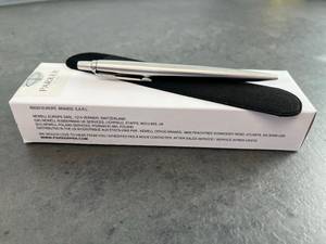 Kugelschreiber auf der Original-Verpackung.