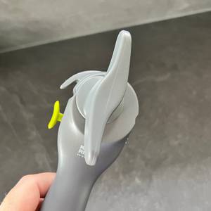 Flügelform beim KUHN-RIKON-Auto-Safety-Dosenöffner