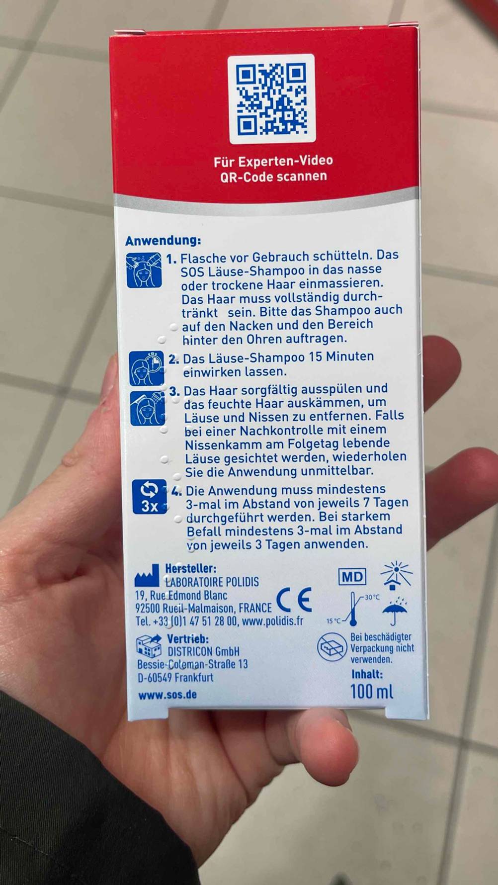 Läuse-Shampoo-Test: Auf der Packungsrückseite ist die nummerierte Anleitung mit Bildern.