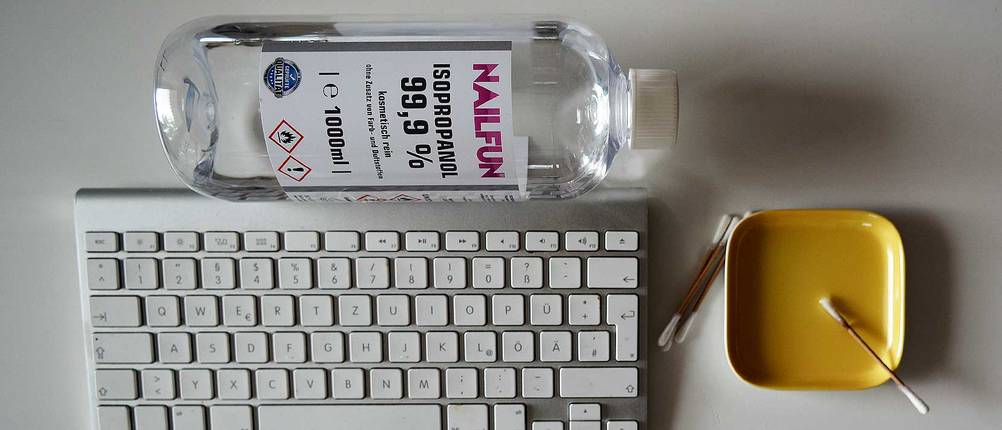 laptop-tastatur-reinigen-isopropanol