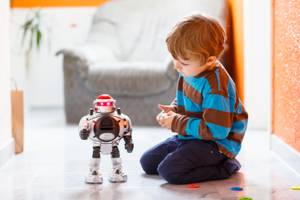 In Roboter-für-Kinder-Tests schneiden ferngesteuerte Modelle gut ab.