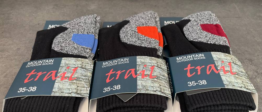 Laufsocken sind auch in vergleichsweise preisgünstigen Sets mit unterschiedlichen Farbakzenten erhältlich.