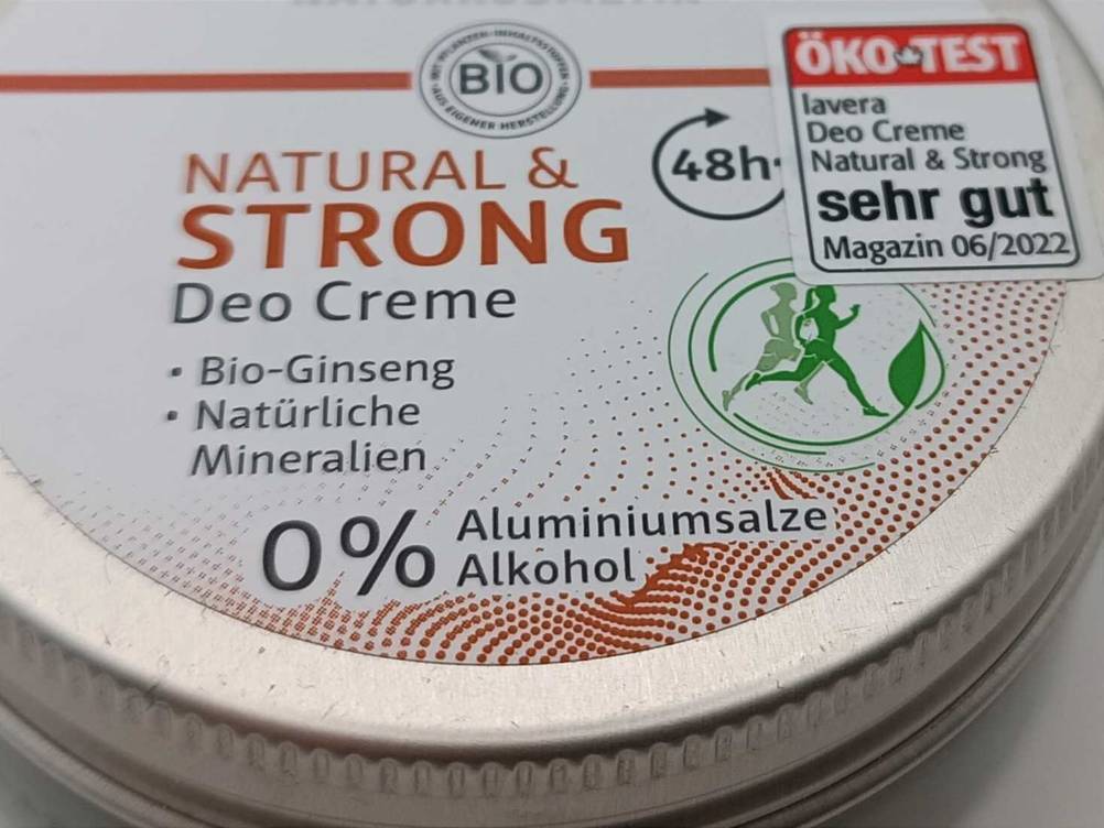 Deocreme getestet: Nahaufnahme des Labels auf der Vorderseite mit Informationen.