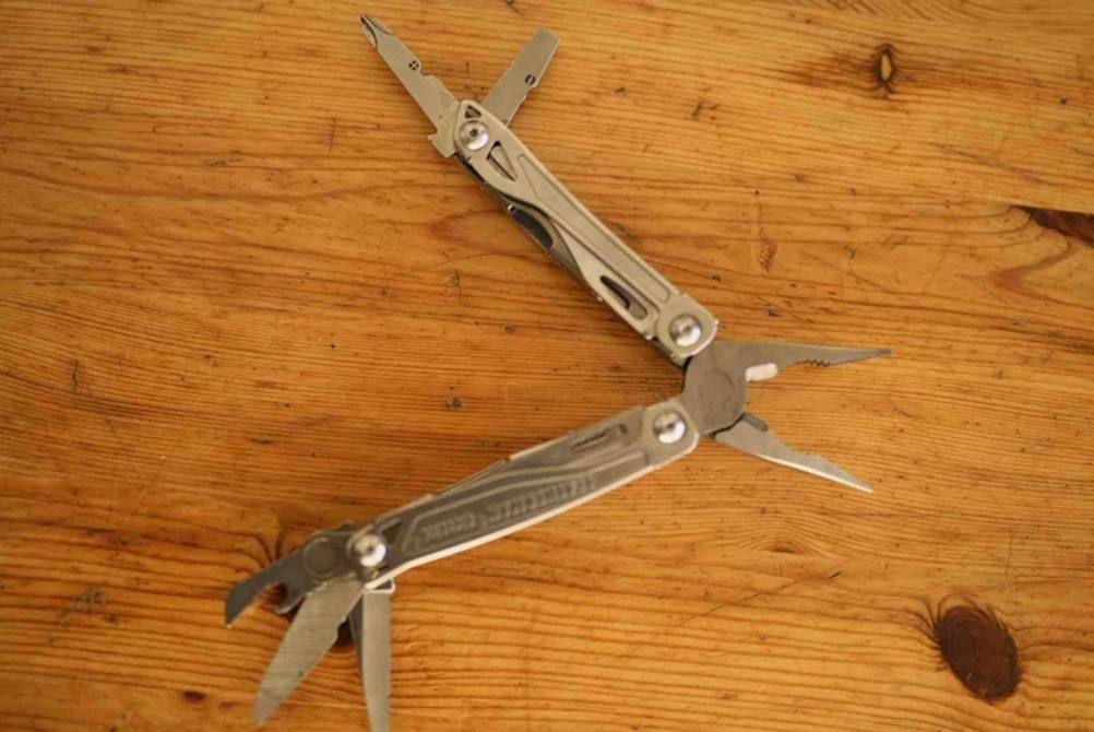 Leatherman im Test. Ausgeklapptes Leatherman.