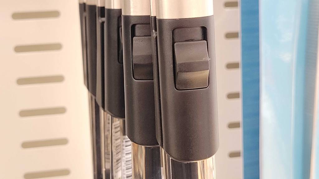 Detailansicht des Griffs eines Spatel im Test.