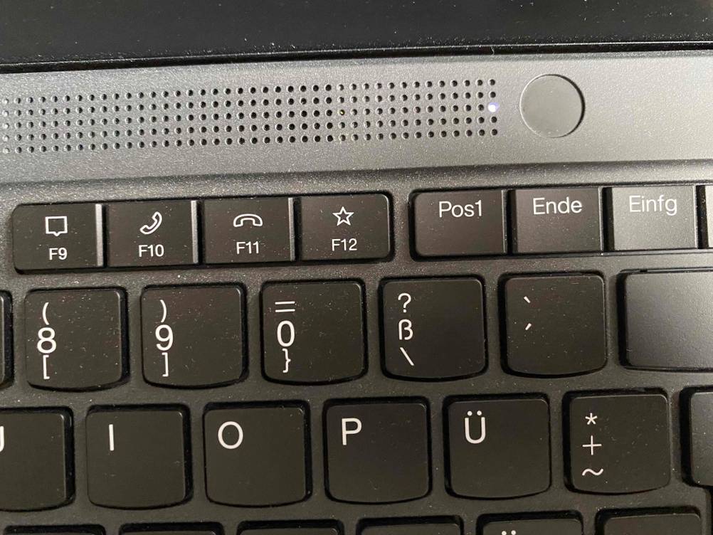 Lenovo-Laptop getestet: Nahaufnahme der Tastatur rechts oben.