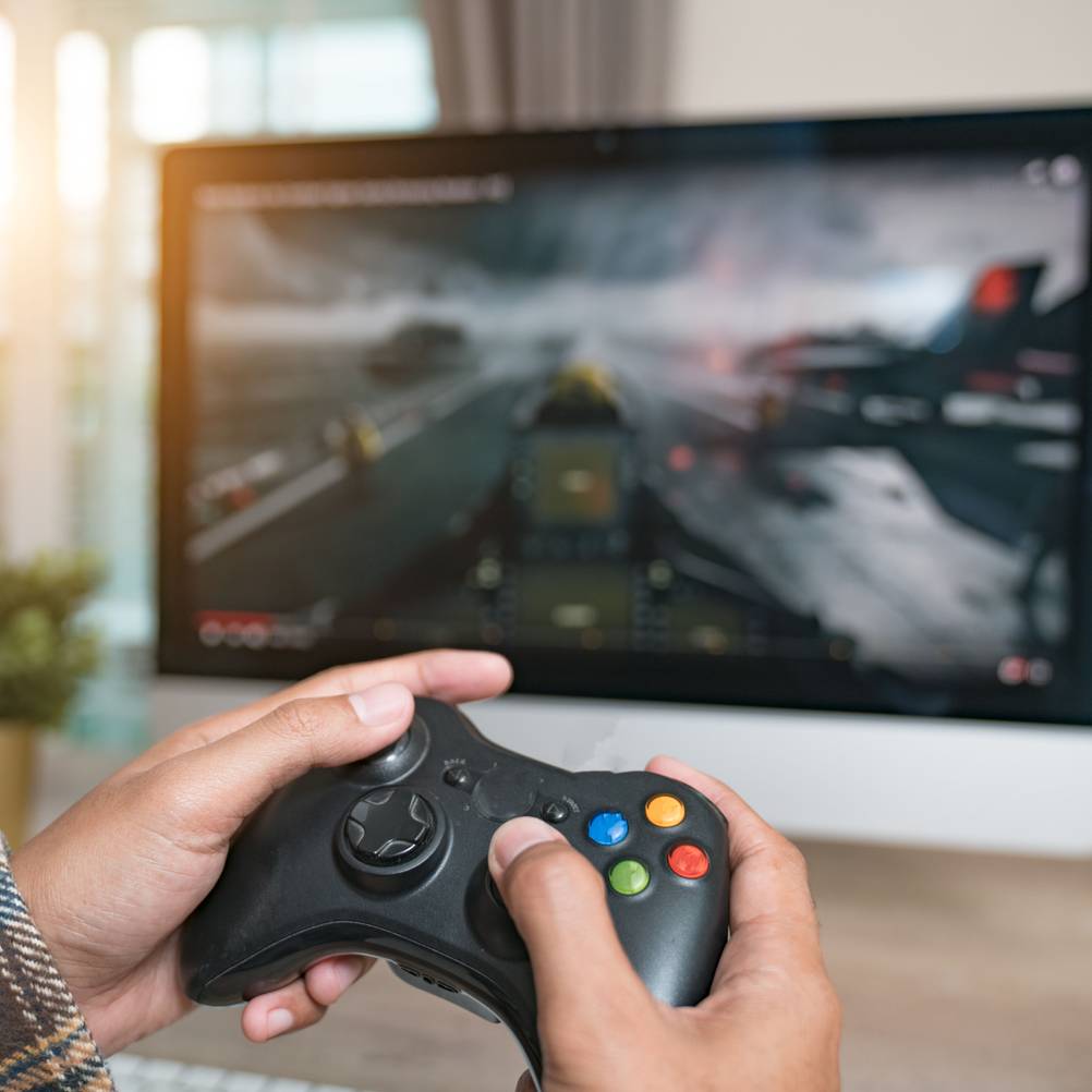 lg-fernseher-gaming-am-fernseher
