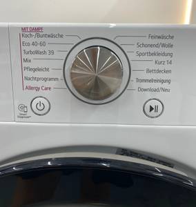 Waschmaschine im Test: Detailansicht der Programmauswahl mit Einstellrad.