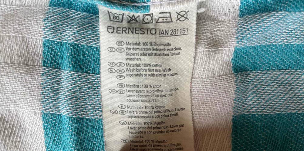 Geschirrtücher getestet: Nahaufnahme des Waschlabels.