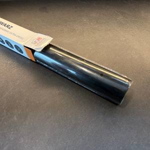 Die Linda's-Essentials-Dauerbackfolie wurde ein wenig aus dem Karton gezogen