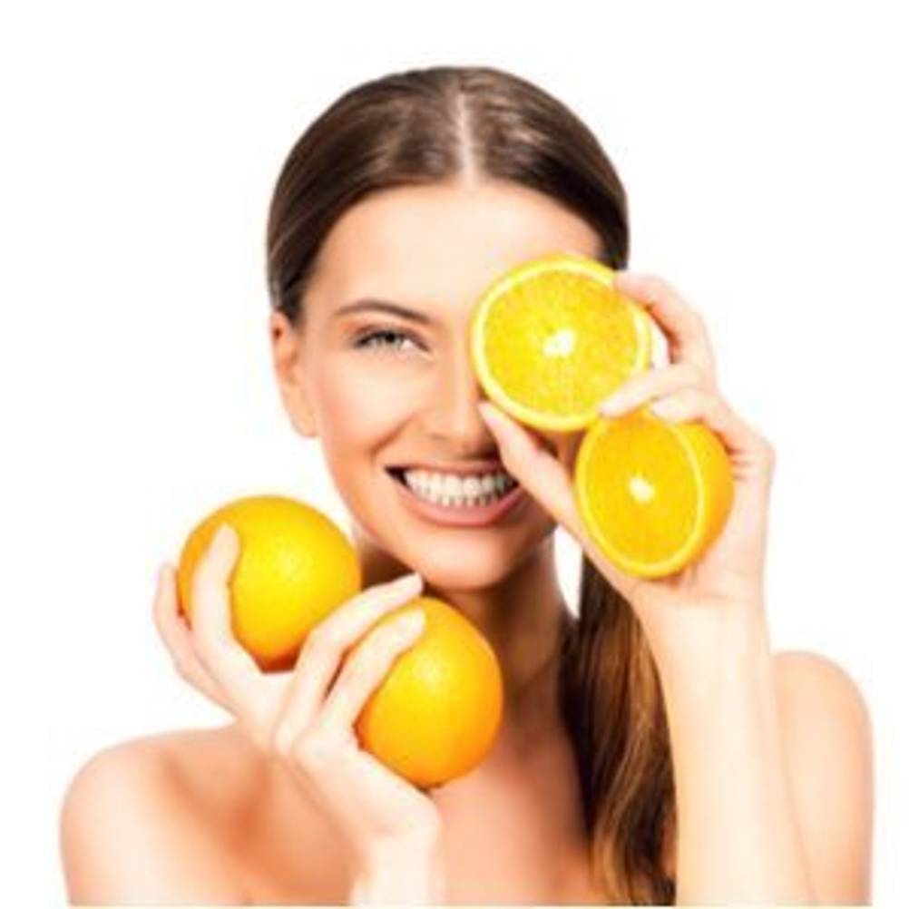 frau mit orangen