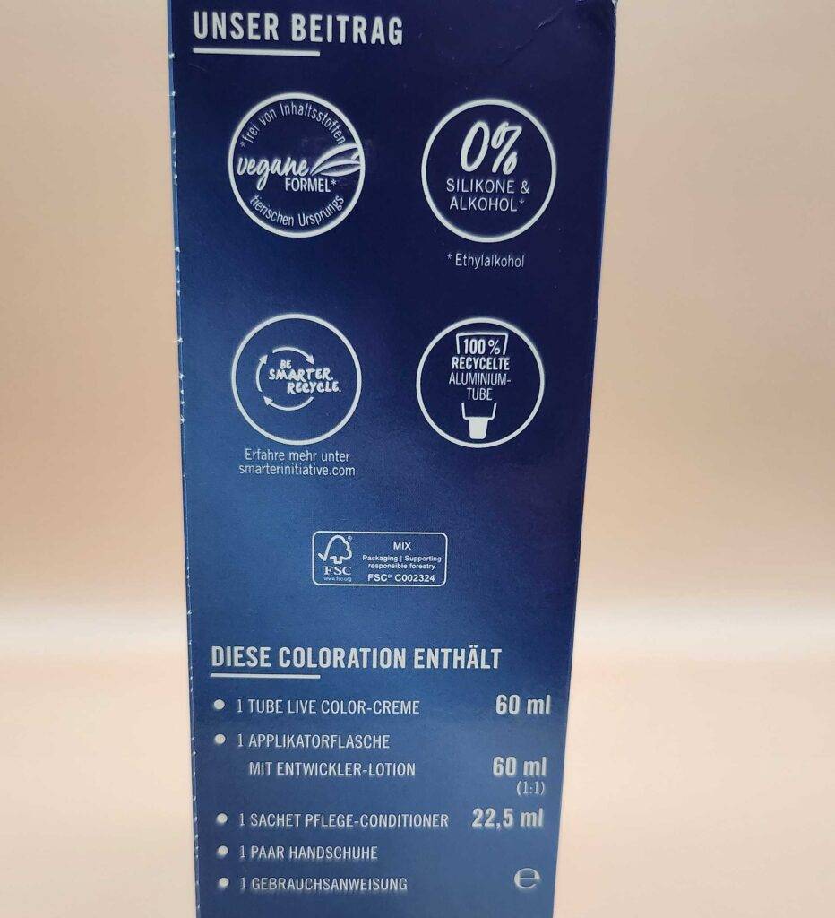 Haarfärbemittel im Test: Seitenansicht einer Verpackung mit Inhaltsangabe.