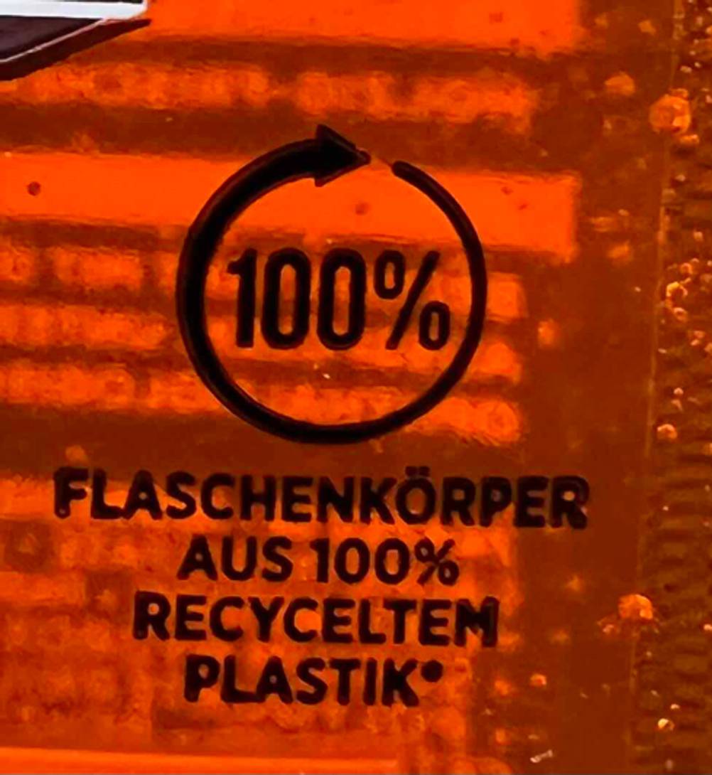 Bartshampoo-Test: Detailaufnahme Infografik auf Flasche.