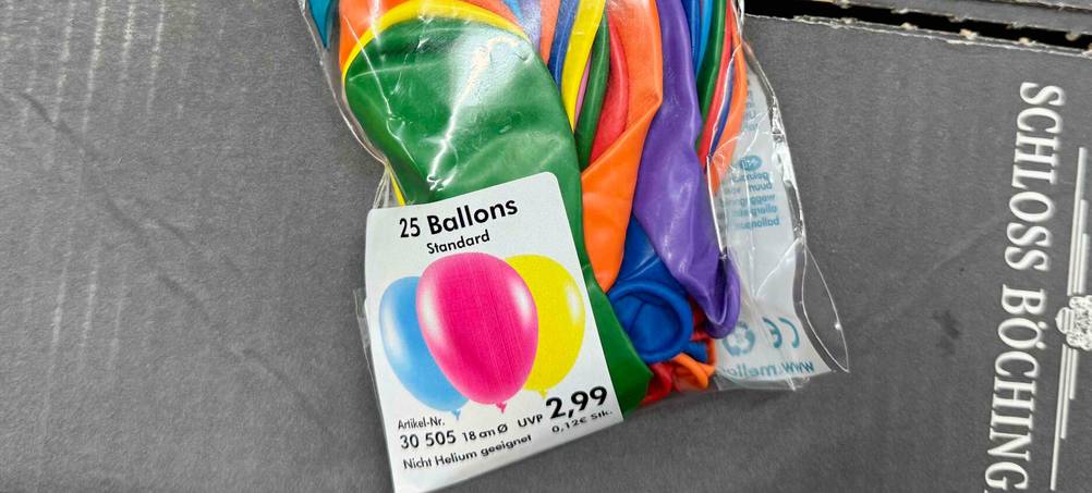 Luftballons getestet: Nahaufnahme der Informationen auf der Packung.