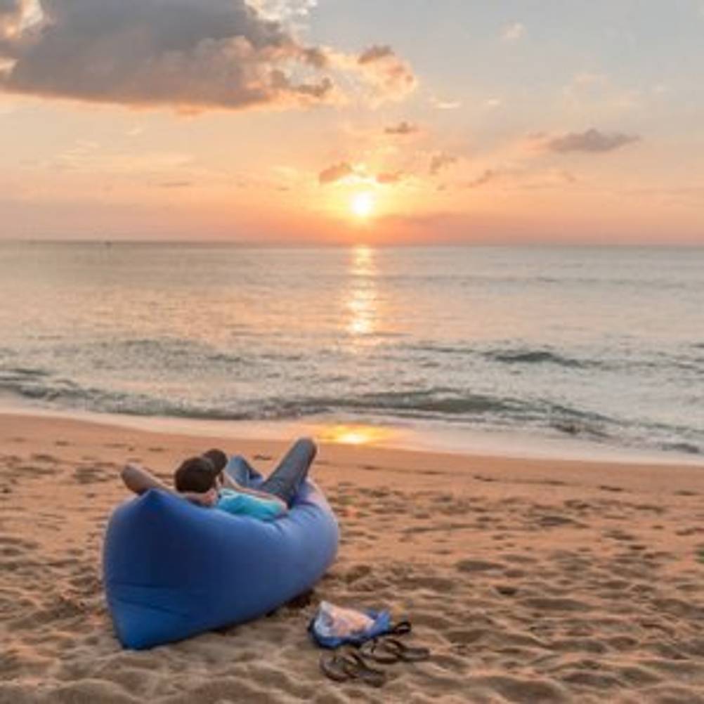 luftsofa am meer