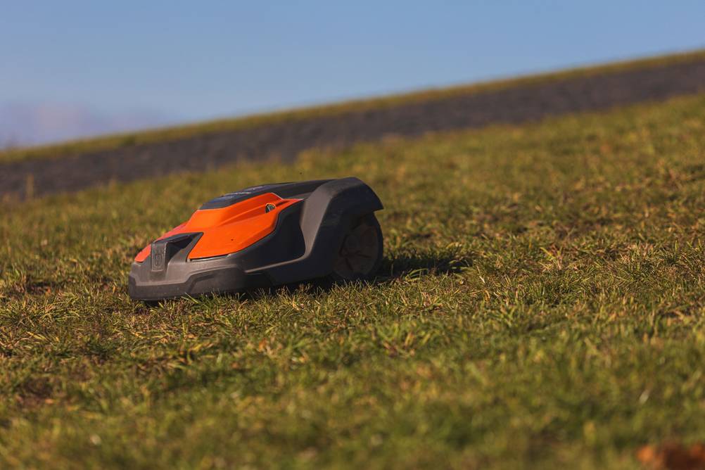 Ein Mähroboter von Husqvarna.